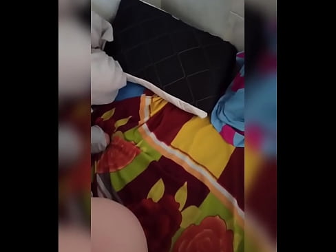 ❤️ Mening xonadoshim uyda yolg'iz qoladi, chunki eri ta'tilga ketadi va men uni sikish va eshagini sut bilan to'ldirish imkoniyatidan foydalanaman Sifatli pornoda bizda ❌️❤